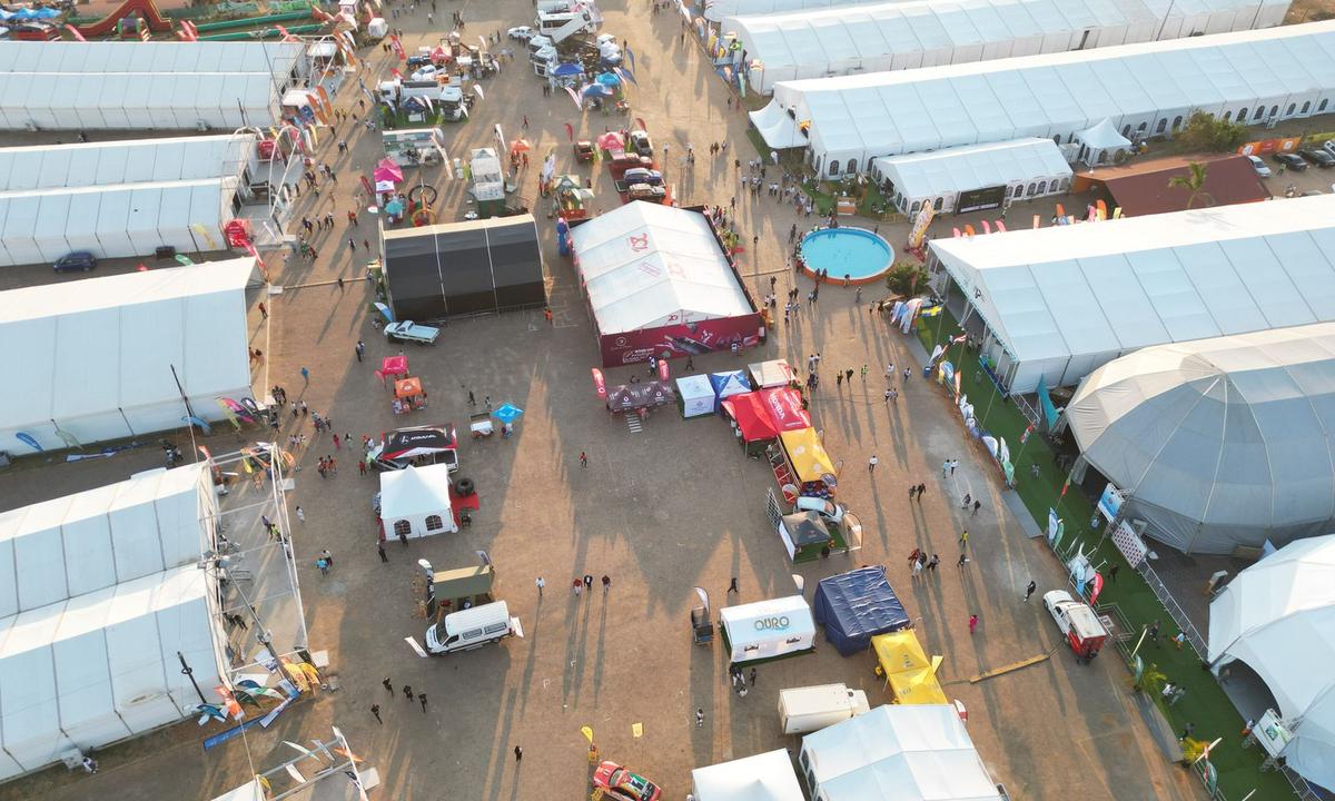 Exhibition tent structures