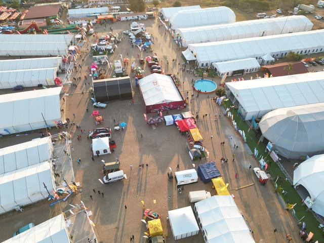Exhibition tent structures